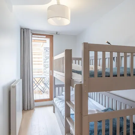Duplex Neuf Proche Pistes Avec Wifi Et Parking Appartamento *